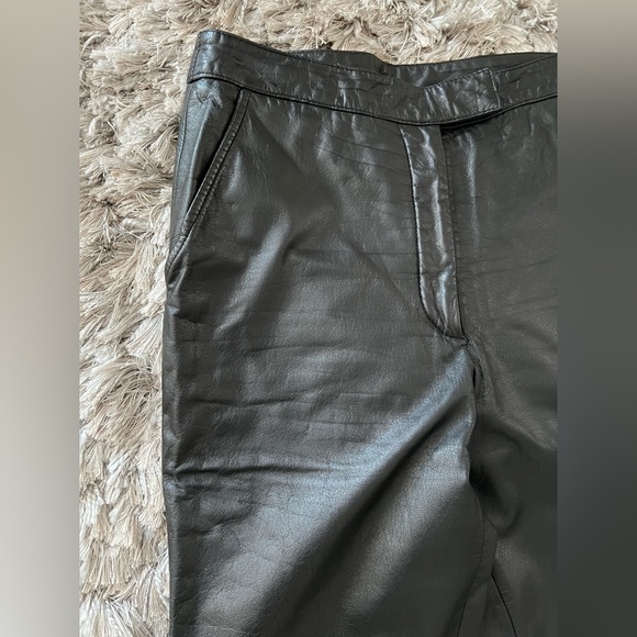Danier Black Leather Wide Leg Pants 🖤 - Picture 5 of 10